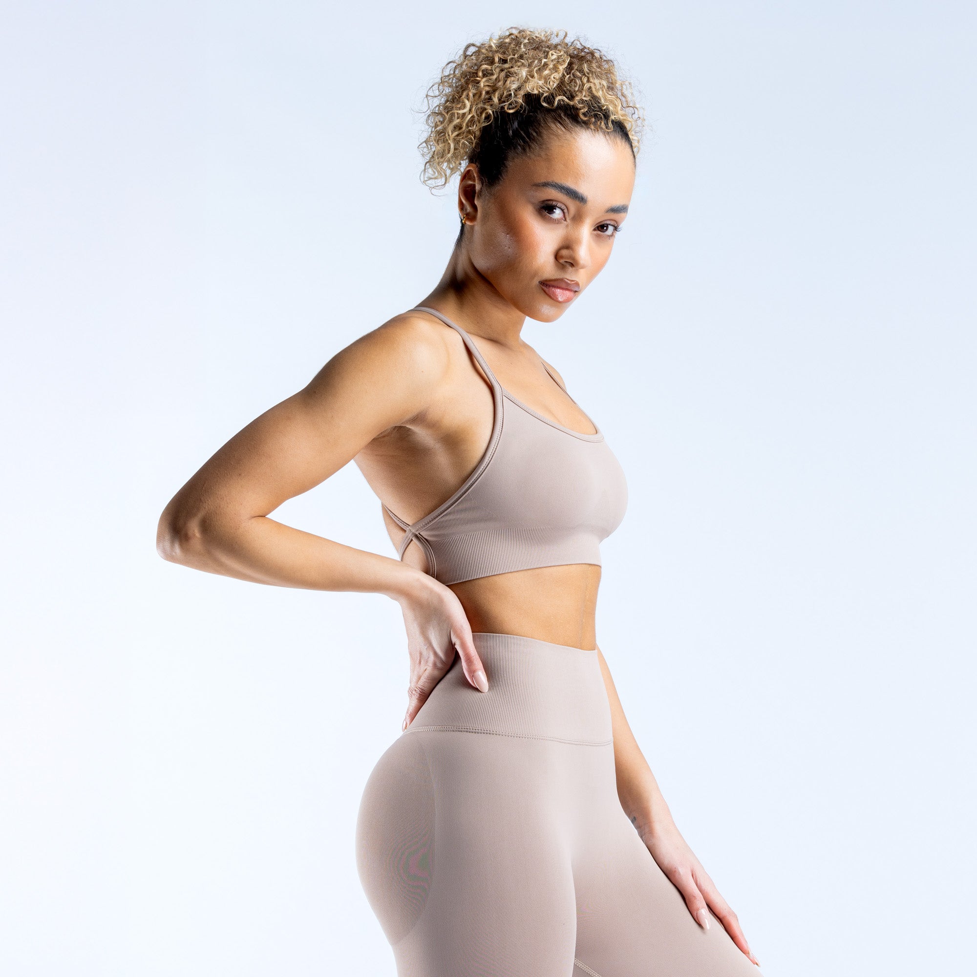 DFYNE Dynamic Backless Spor Sütyeni Kadın Bej Rengi | PYCTMF314