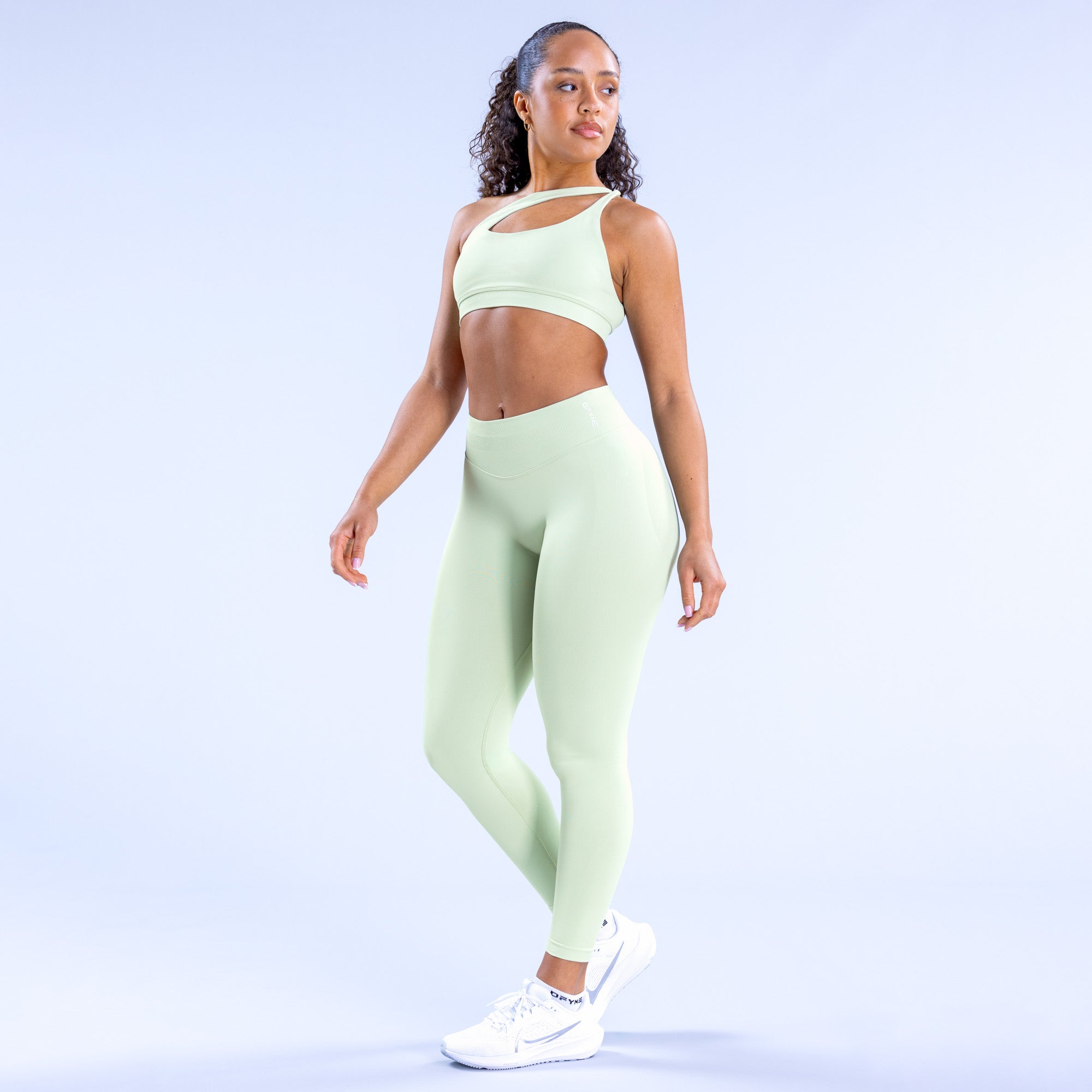 DFYNE Impact Asymmetric Spor Sütyeni Kadın Yeşil | HVUQRT293